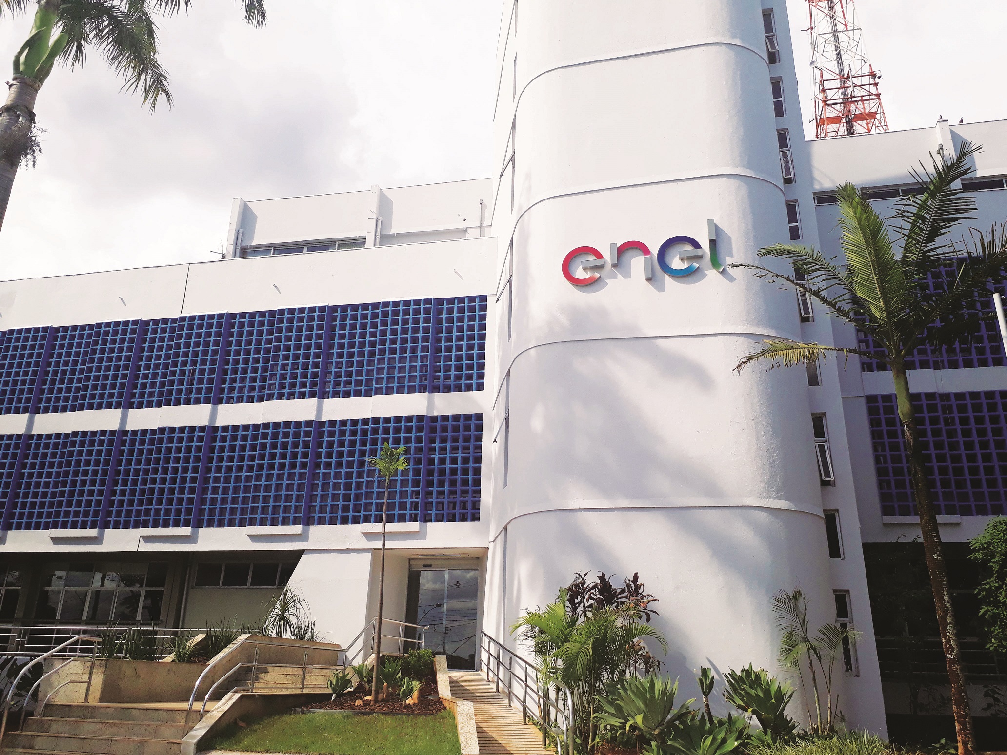 Enel no feriado de Corpus Christi