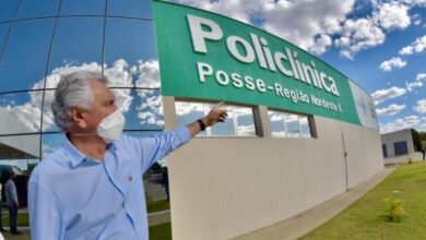 Caiado inaugura serviço de diálise peritoneal e nova escola em Posse e São Domingos